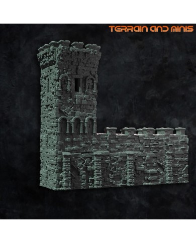 Torre Medieval con Muro de Piedra
