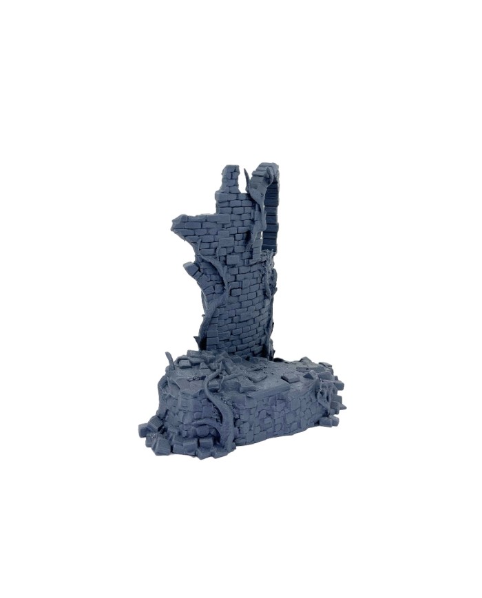 Torre de Piedra en Ruinas con Vegetación Torre de Piedra en Ruinas con Vegetación