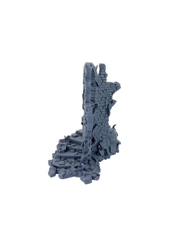 Torre de Piedra en Ruinas con Vegetación Torre de Piedra en Ruinas con Vegetación