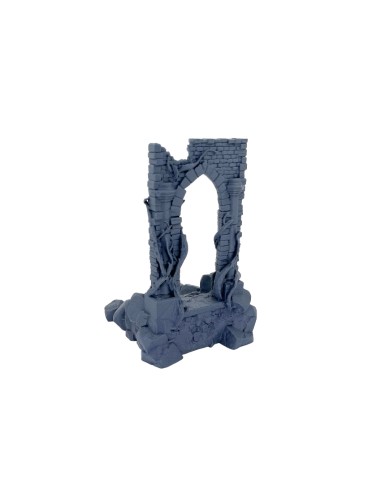 Portal de Piedra en Ruinas con Vegetación