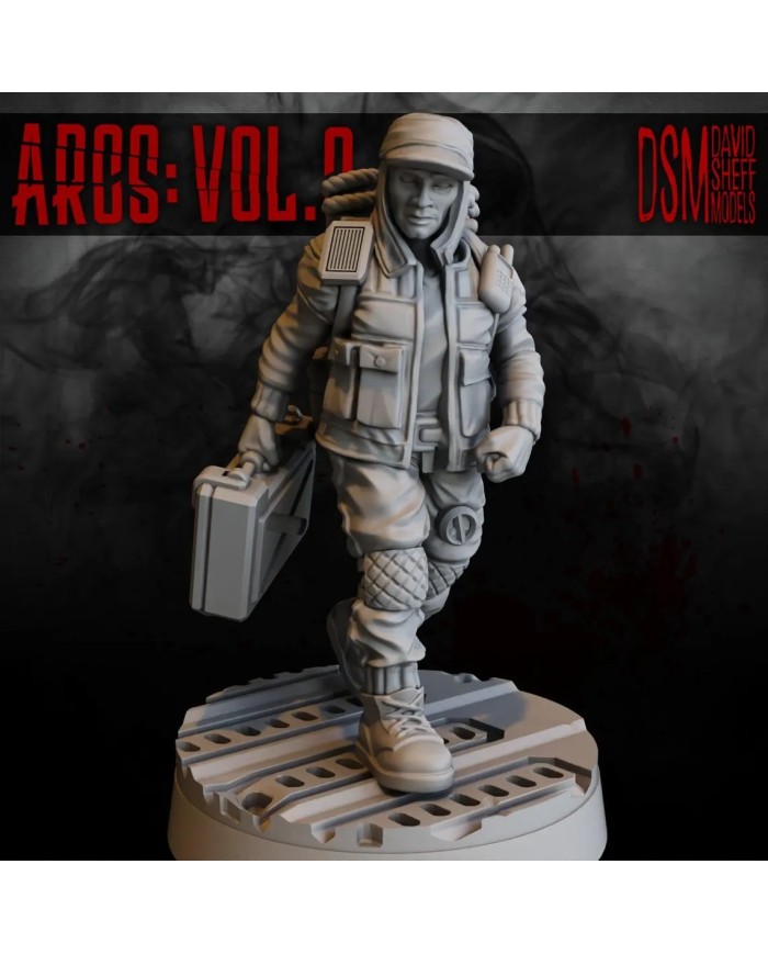 Colono Trabajando con Maletín